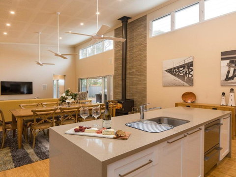 Callala Breeze - Access To Indoor Community Pool - Broome Tourism 0