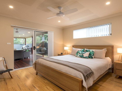 Callala Breeze - Access To Indoor Community Pool - Broome Tourism 3