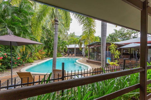 Calypso Corner. - Broome Tourism 1