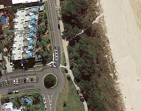 Camargue Beachfront Apartments - Broome Tourism 0