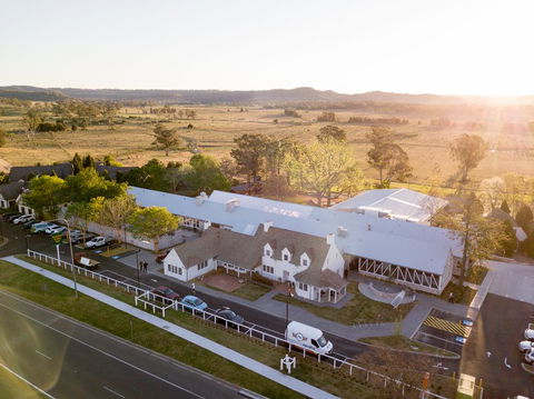 Camden Valley Inn - Broome Tourism 0