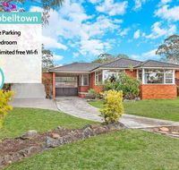 CAMPBELLTOWN HOLIDAY HOME 3 BED  FREE PARKING NCA039 - Broome Tourism