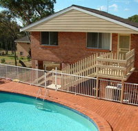 Canberra Cres 2E Burrill Lake Upstairs Apartment - Broome Tourism