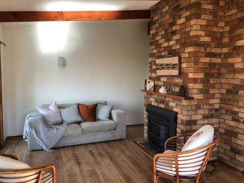 Canberra Cres 42 Burrill Lake - Broome Tourism 2