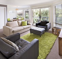 Caribou 3 - Modern  spacious with views over Lake Jindabyne - Broome Tourism