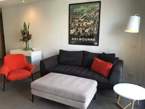 Caroline Serviced Apartments Brighton - Broome Tourism 2