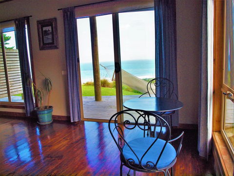 Castaways Apollo Bay - Broome Tourism 2