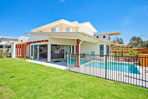 Casuarina @ Corporate Boardies - Broome Tourism 0