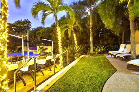 Central Plaza Port Douglas - Broome Tourism 3
