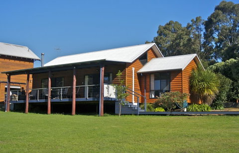 Chalet On Percheron - Broome Tourism 1