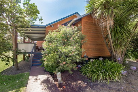 Chalet On Percheron - Broome Tourism 2
