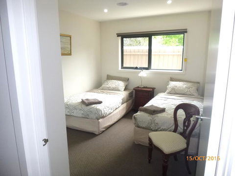 Champagne Stays Apartment - Broome Tourism 3