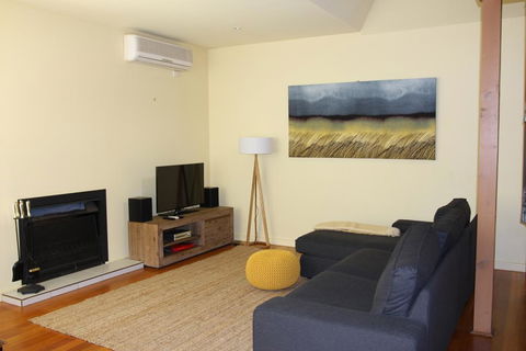 Charbella - Broome Tourism 0