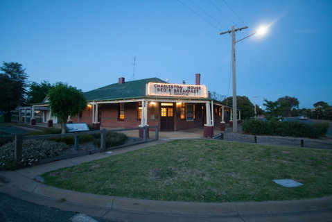 Charleston House Mathoura - Broome Tourism 2
