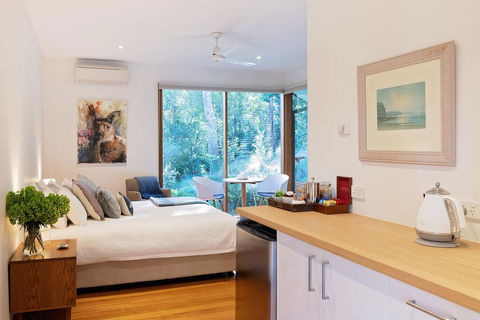 Cladich Pavilions Bed And Breakfast - Broome Tourism 1