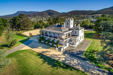 Claremont House - Broome Tourism 0