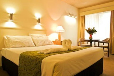Classic Queen Room 2 In Oakleigh - Broome Tourism 0