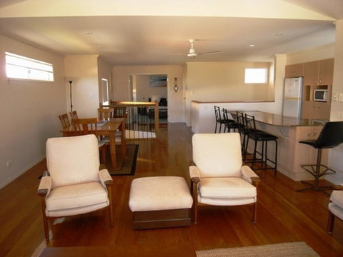 Clovelly Beach Townhouse - Broome Tourism 2