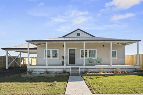 Cloverdale Cottage - Broome Tourism 0