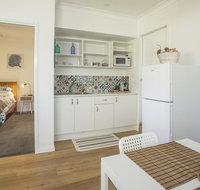 Clyde Studio 53 Mollymook - Broome Tourism