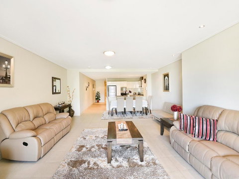 Coast Apartment 26 - Broome Tourism 1