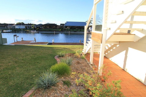 Cockatoo House - Broome Tourism 1