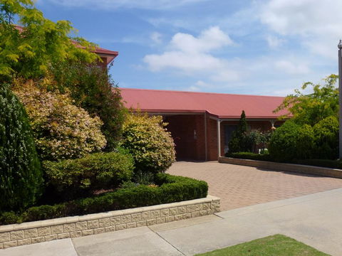 Colonial Motor Inn Bairnsdale Golden Chain Property - Broome Tourism 2