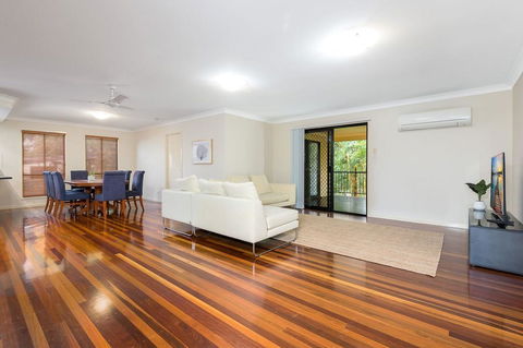 Combles Rd - Broome Tourism 0