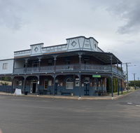 Commercial Hotel Curlewis - Broome Tourism