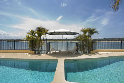 Commodore Apartments - Broome Tourism 3