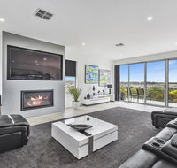 CONROE EXECUTIVE TOWNHOUSE - MODERN  STYLISH - Broome Tourism