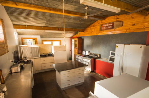 Coodlie Park Farm Retreat - Broome Tourism 3