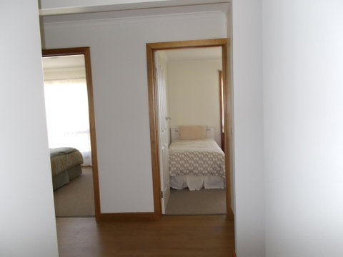 Costa Plenti Southend BnB - Broome Tourism 3
