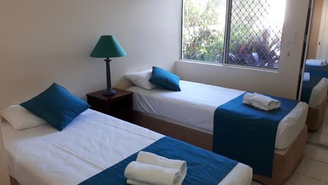Costa Royale Trinity Beach - Broome Tourism 2