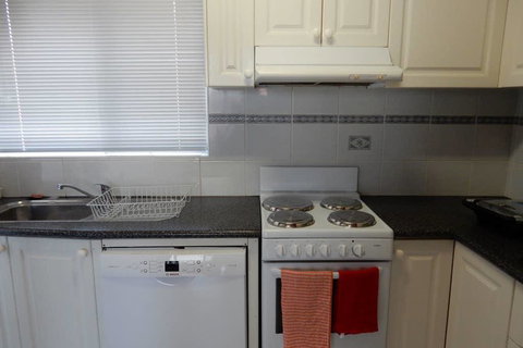 Cosy Apartment Close To Shops & Beach - Broome Tourism 3