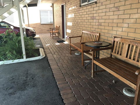 Country Comfort Gin Gin Wild Scotsman Motor Inn - Broome Tourism 2