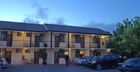 Country Plaza Motel - Broome Tourism 1