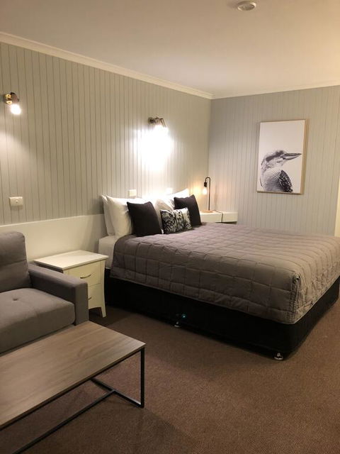 Country Roads Motor Inn - Broome Tourism 2