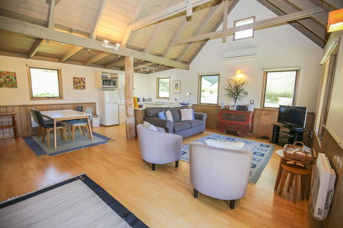 Crabapple Cottage - Broome Tourism 1