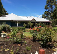 Crabapple Lane - Broome Tourism