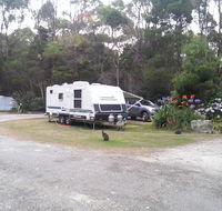 Crayfish Creek Van  Cabin Park - Broome Tourism