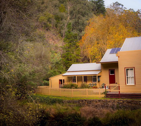 Creek Cottage - Broome Tourism 2