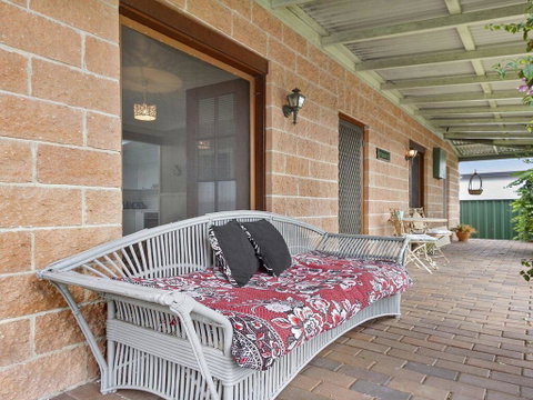 Cudgee - Quaint Cottage With Separate Cabin - Broome Tourism 0
