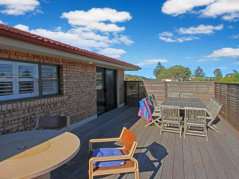 Culburra Getaway - Close To Beach And Lake - Broome Tourism 2