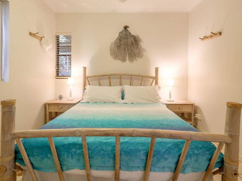 Cylinder Cove 4 - Broome Tourism 3