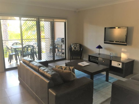 Cypress Waterview Spa Apartment - 37B - Broome Tourism 3