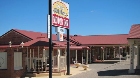 Dalby Mid Town Motor Inn - Broome Tourism 0