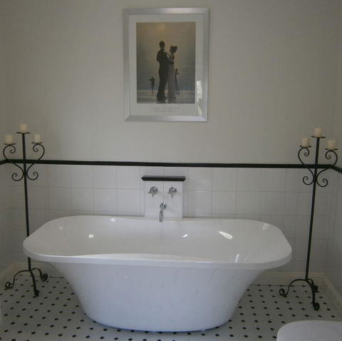 Darnell Bed & Breakfast - Broome Tourism 3