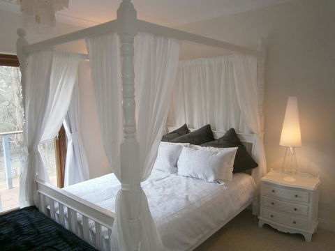 Darnell Bed & Breakfast - Broome Tourism 0