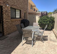 DAVIES STREET 3/14 MOLLYMOOK - Broome Tourism
